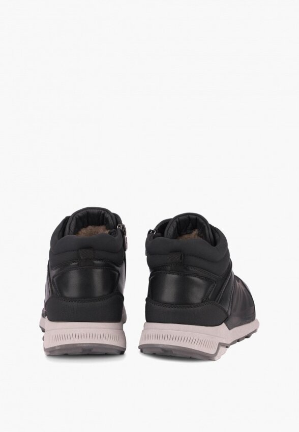 Кроссовки Pulse