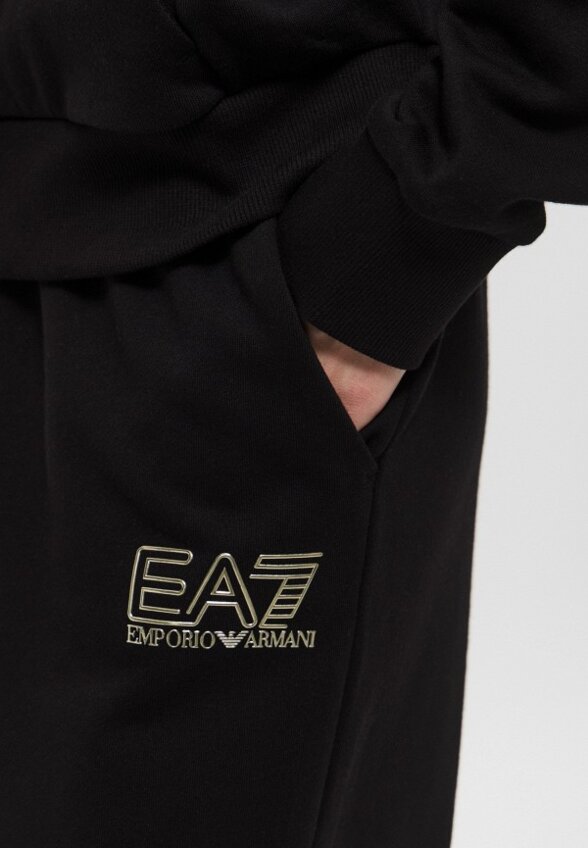 Костюм спортивный EA7