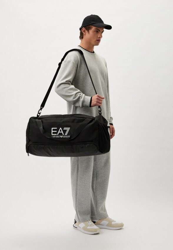 Сумка спортивная EA7