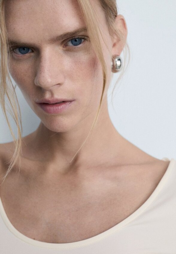 Лонгслив Mango