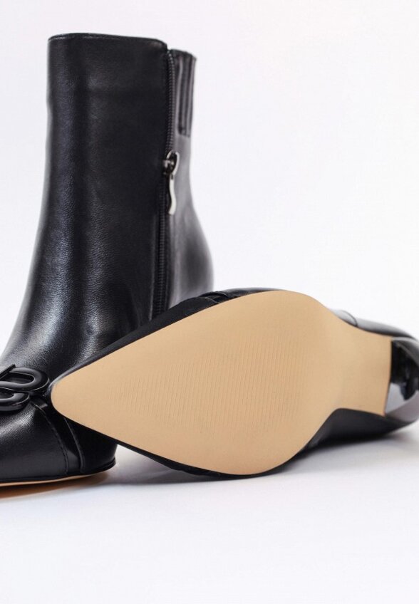 Ботильоны Gut