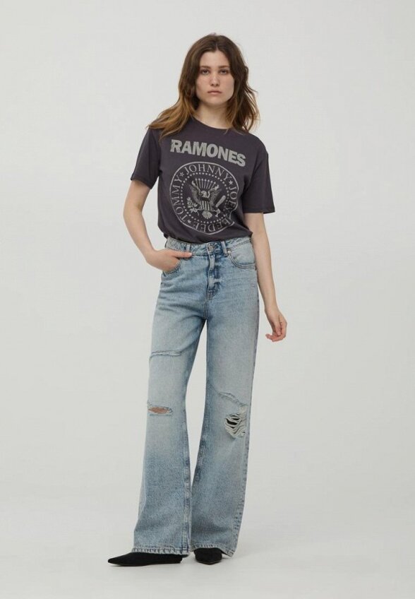 Джинсы Terranova