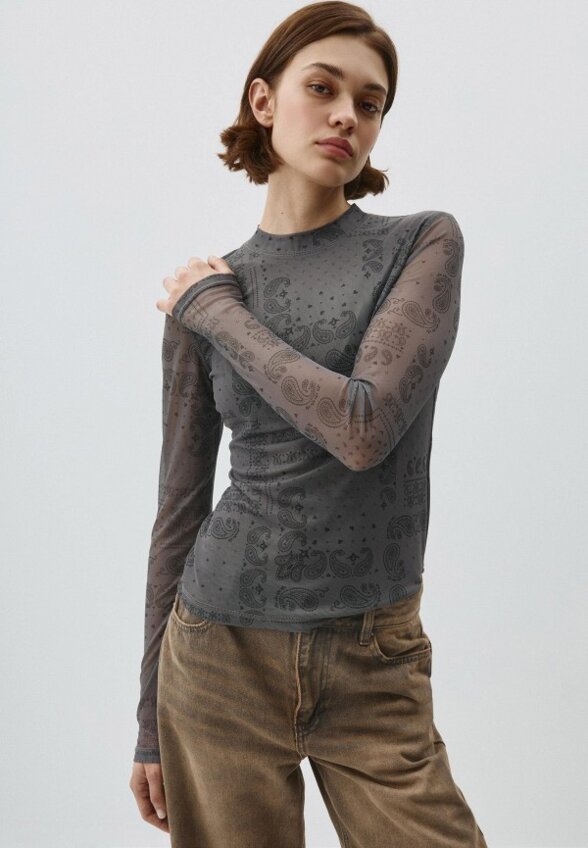 Лонгслив Sela