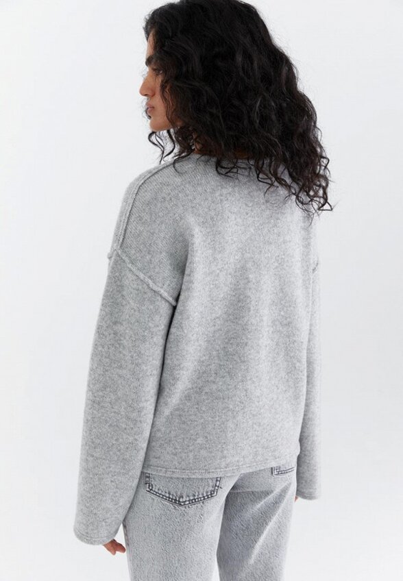 Пуловер M.Reason