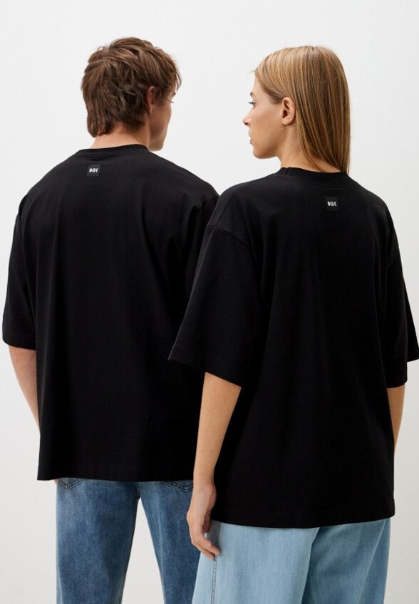 Футболка DNK