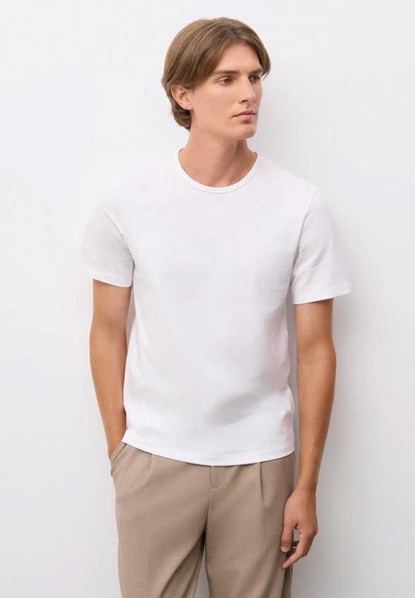 Футболка Baon