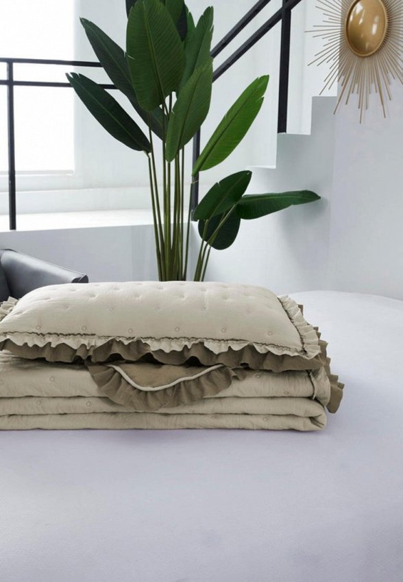 Комплект с покрывалом Sofi De Marko