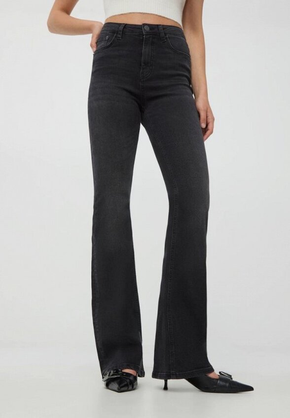 Джинсы Terranova