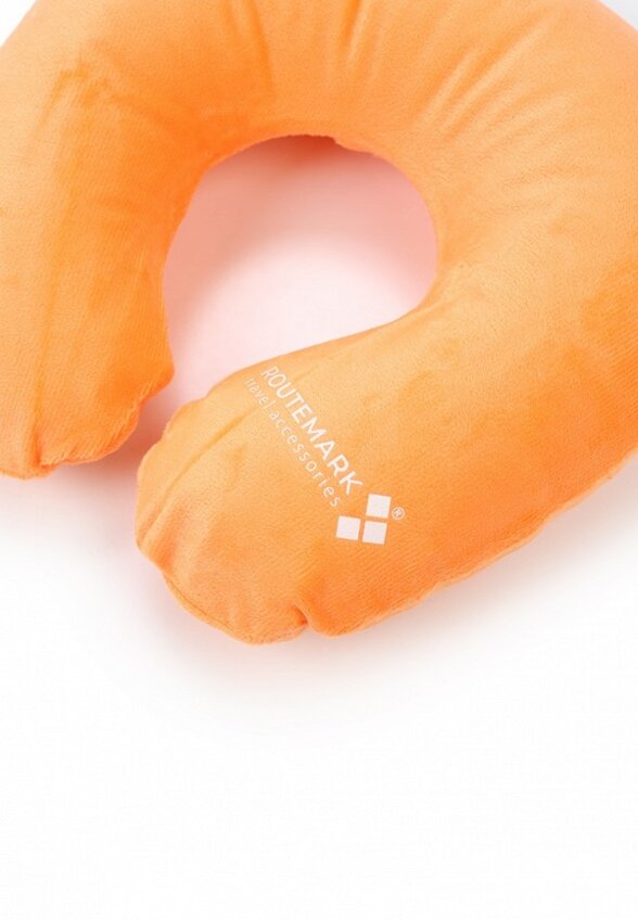 Подушка дорожная Routemark