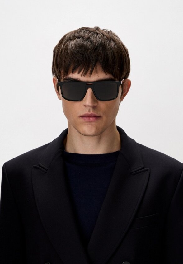 Очки солнцезащитные Prada