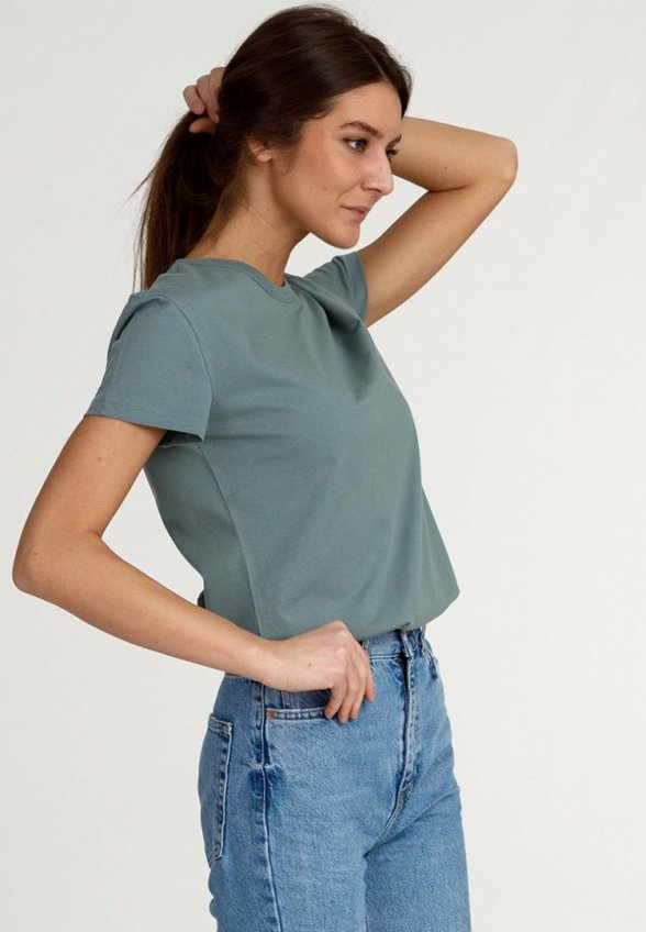 Футболка Апрель