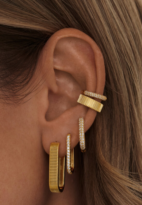 Позолоченный базовый кафф с фианитами из серебра MIE