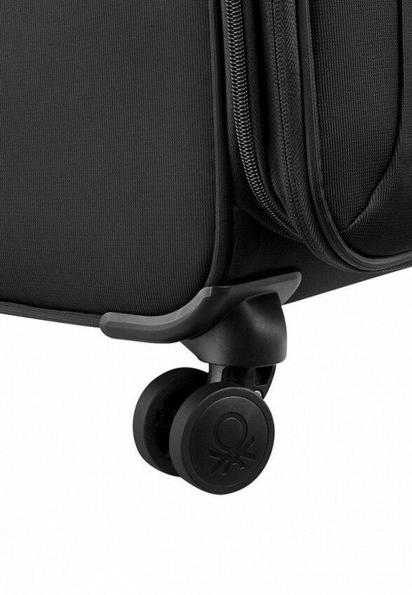 Чемодан Delsey