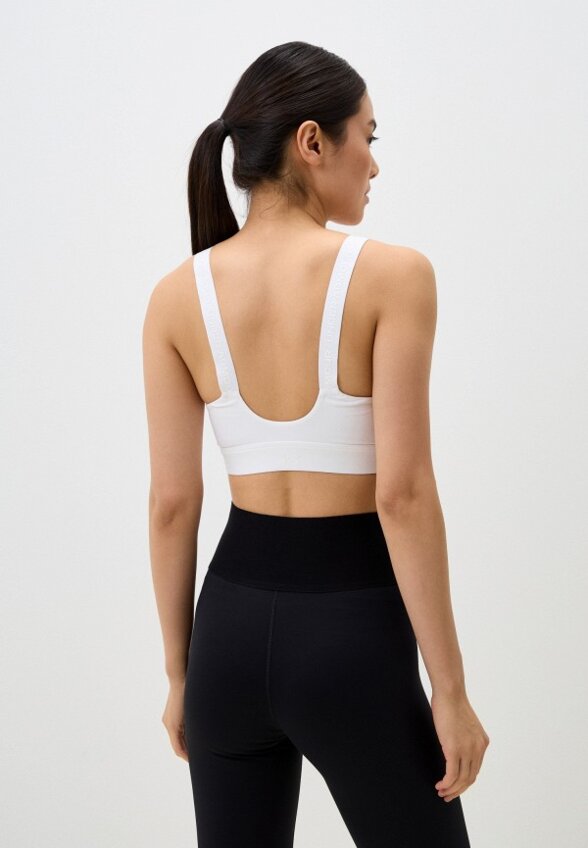 Топ спортивный Under Armour