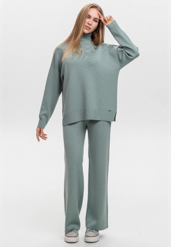 Свитер Ареола