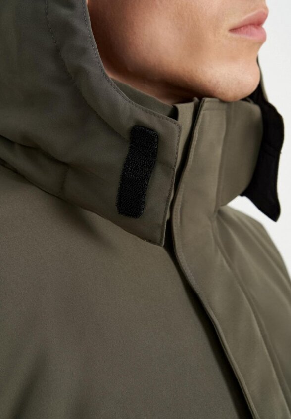 Пуховик Finn Flare