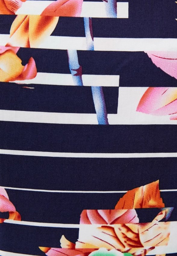 Платье MadaM T