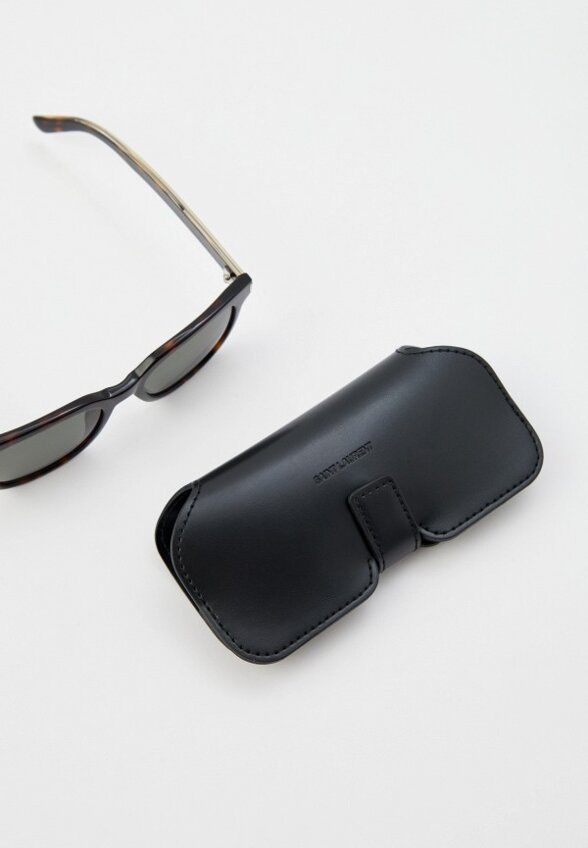 Очки солнцезащитные Saint Laurent