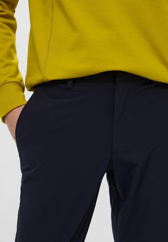 Брюки спортивные EA7