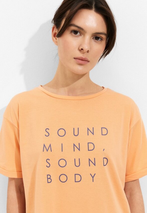 Футболка ASICS