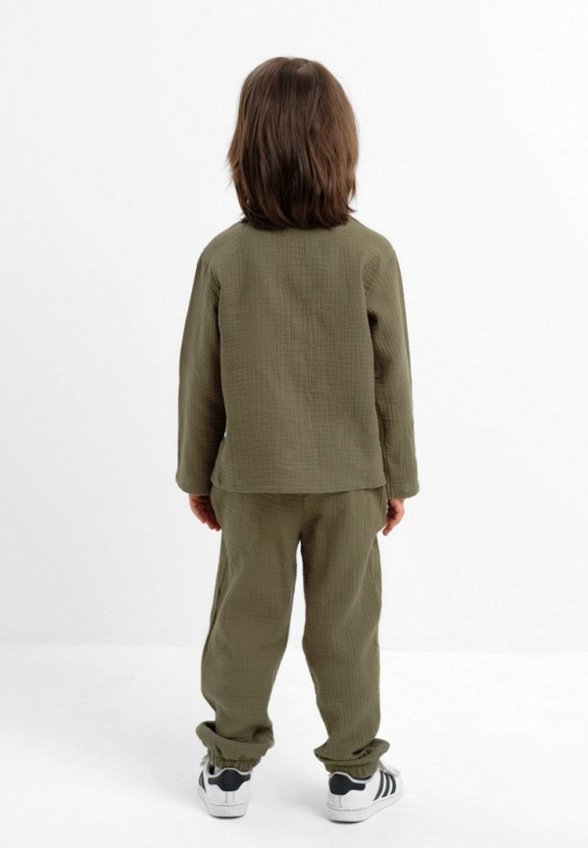 Рубашка и брюки Kaftan