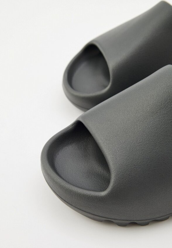 Сланцы adidas YEEZY