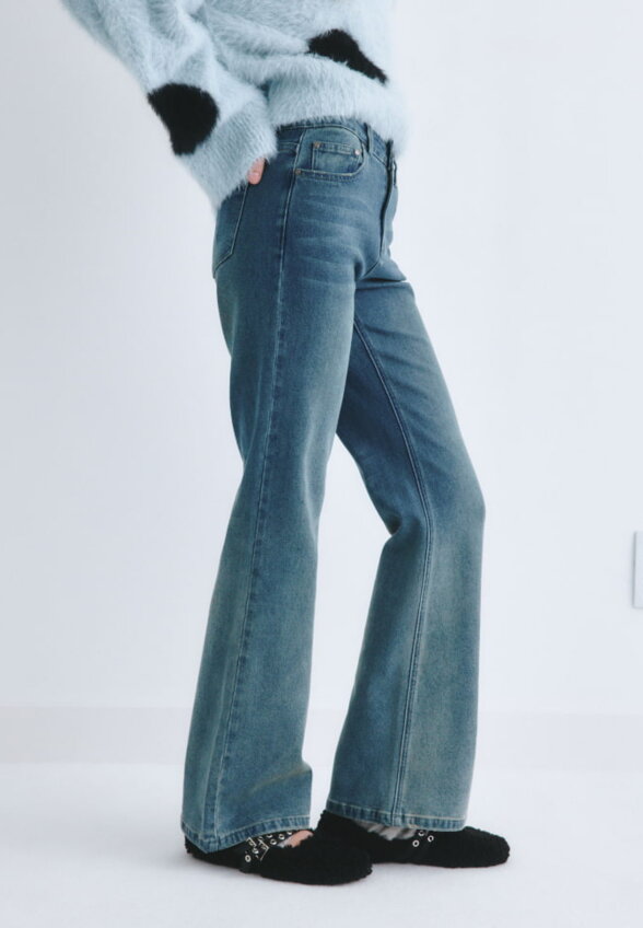 Джинсы Flared fit из линейки SELA Young