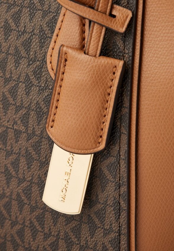 Сумка и брелок Michael Michael Kors