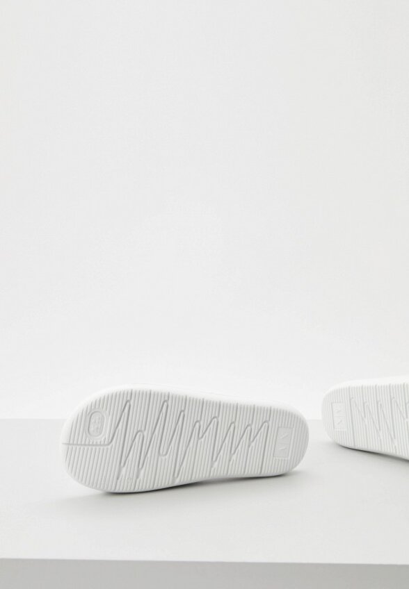 Сланцы Armani Exchange