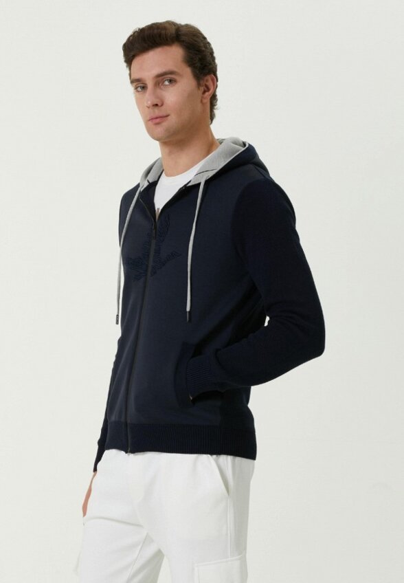 Толстовка Club