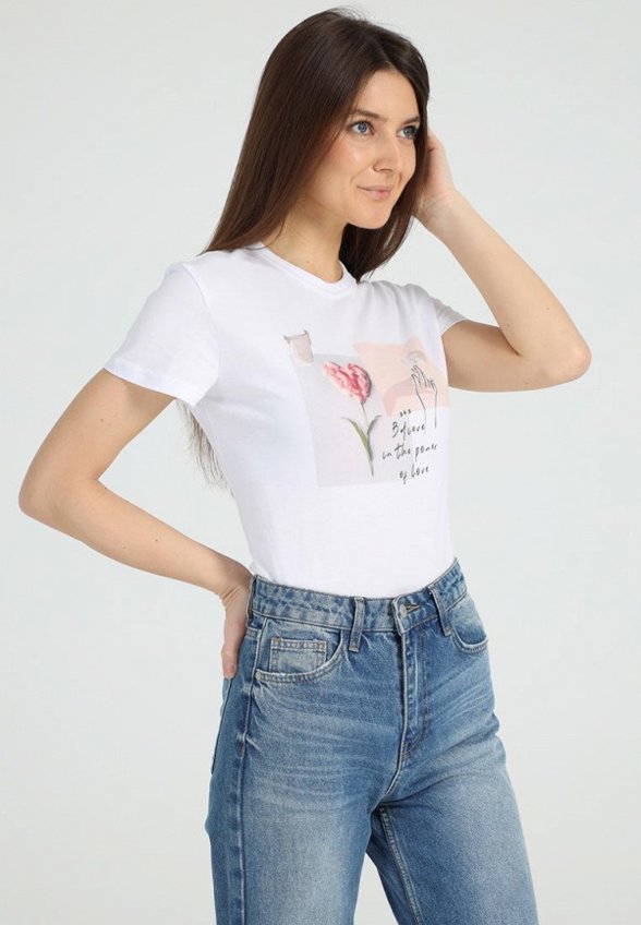 Футболка Апрель