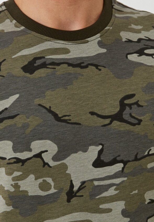 Футболка D.S