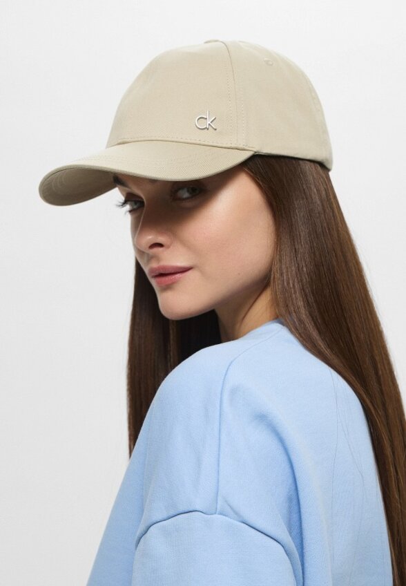 Бейсболка Calvin Klein
