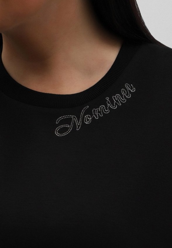 Платье Nominee