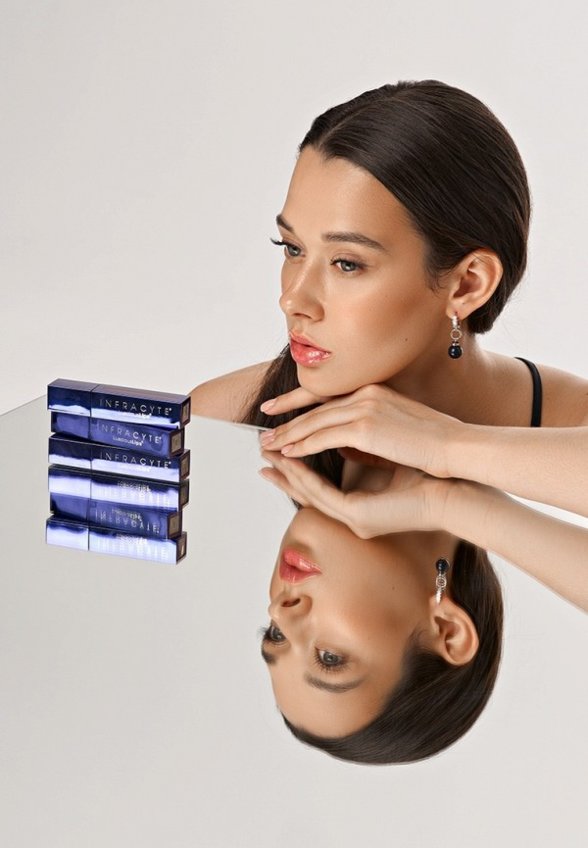 Блеск для губ Infracyte Lusciouslips