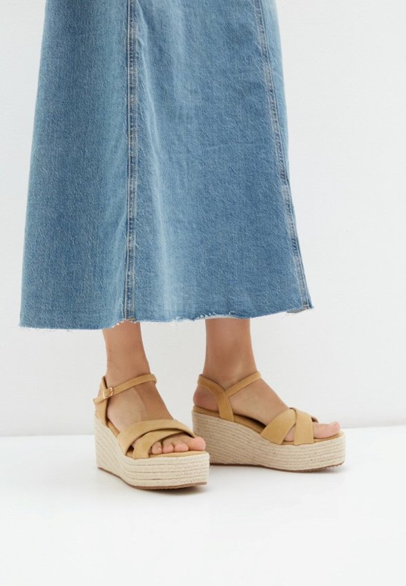 Босоножки Abricot