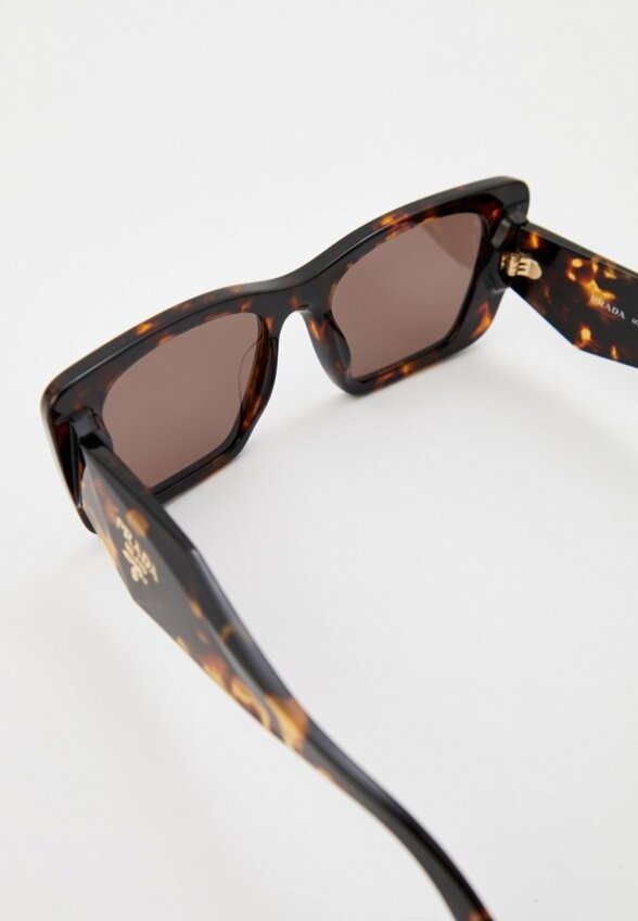 Очки солнцезащитные Prada