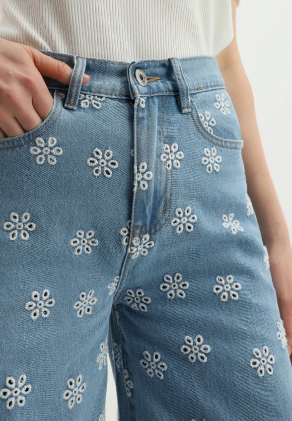 Джинсы Calin Doux