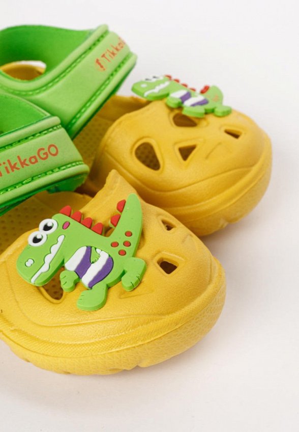 Сандалии Tikkago