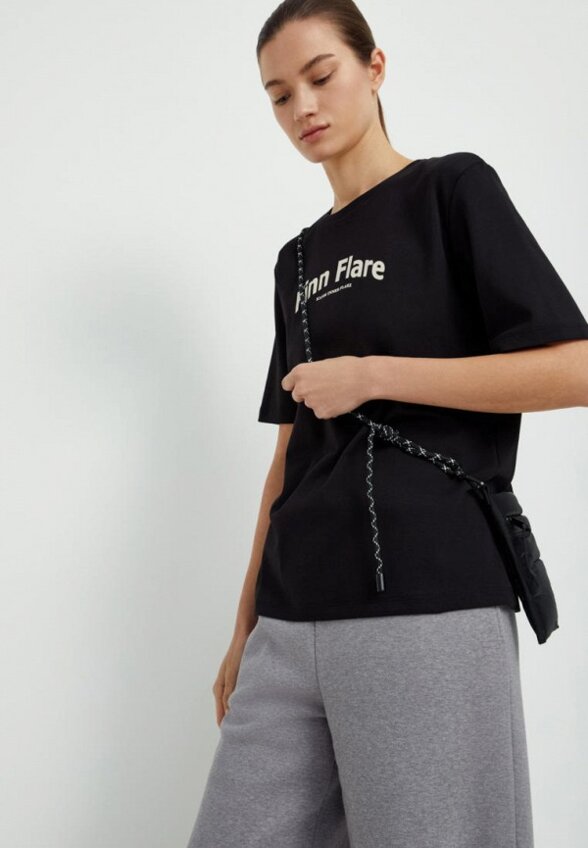 Футболка Finn Flare