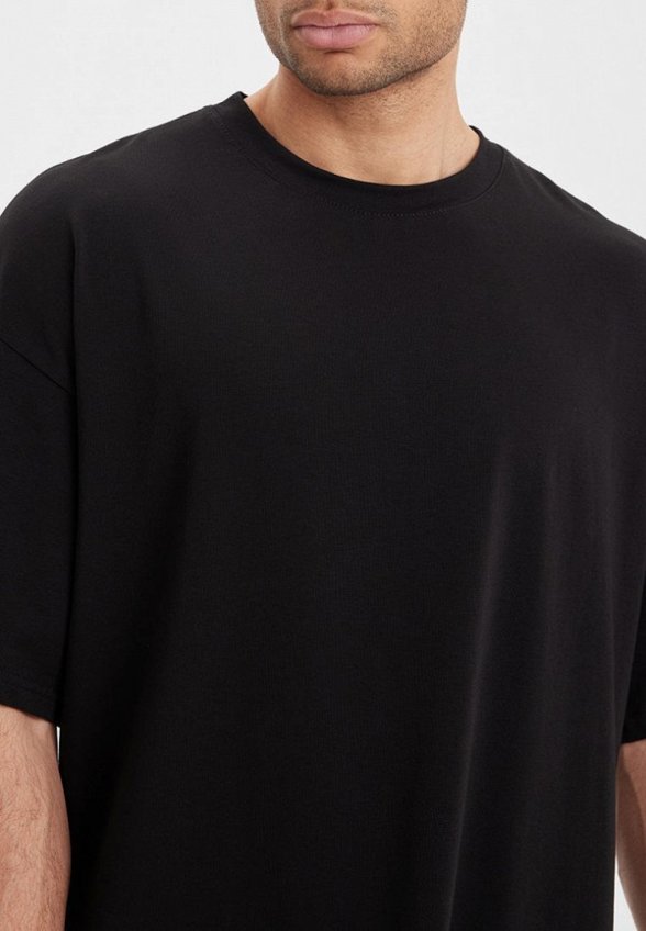 Футболка Torae Black