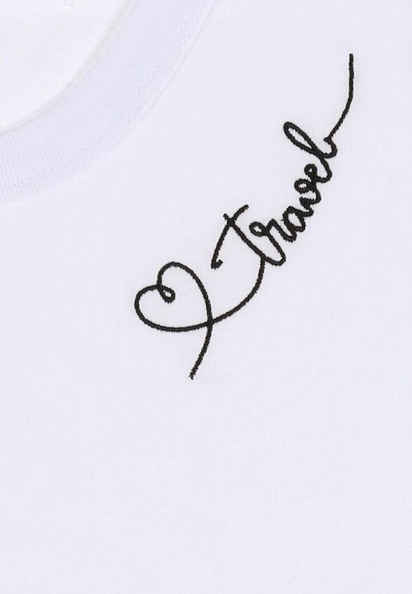 Футболка Апрель