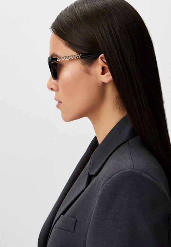 Очки солнцезащитные Burberry