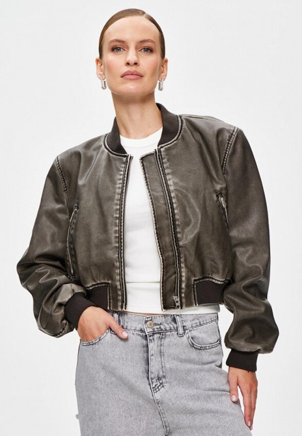 Бомбер Miss Chic