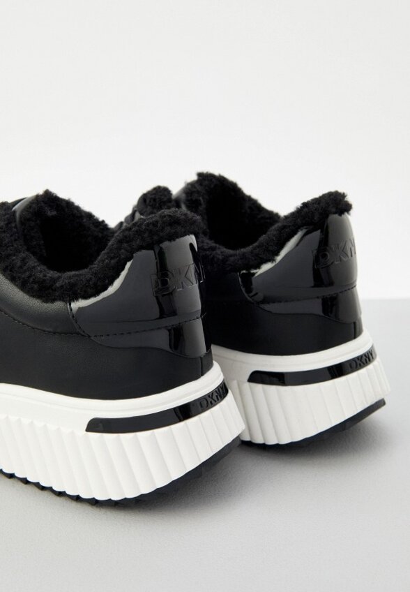 Кроссовки DKNY