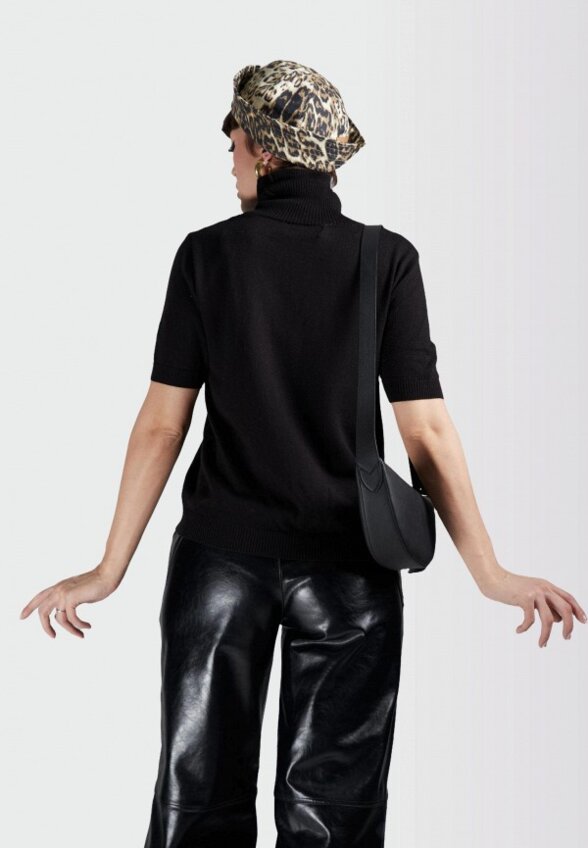 Водолазка Veshalka