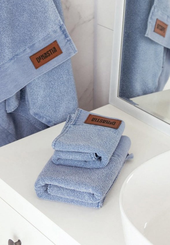 Полотенце DeNastia