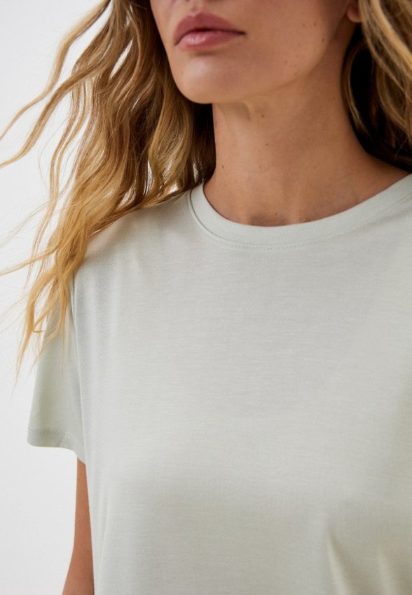 Футболка Colin's