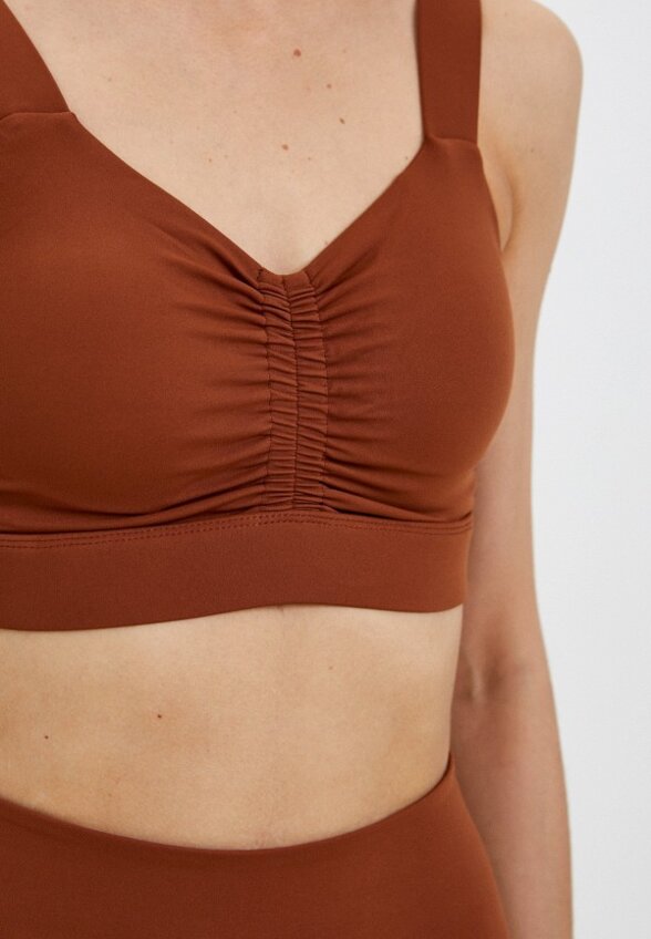 Топ спортивный Nativos