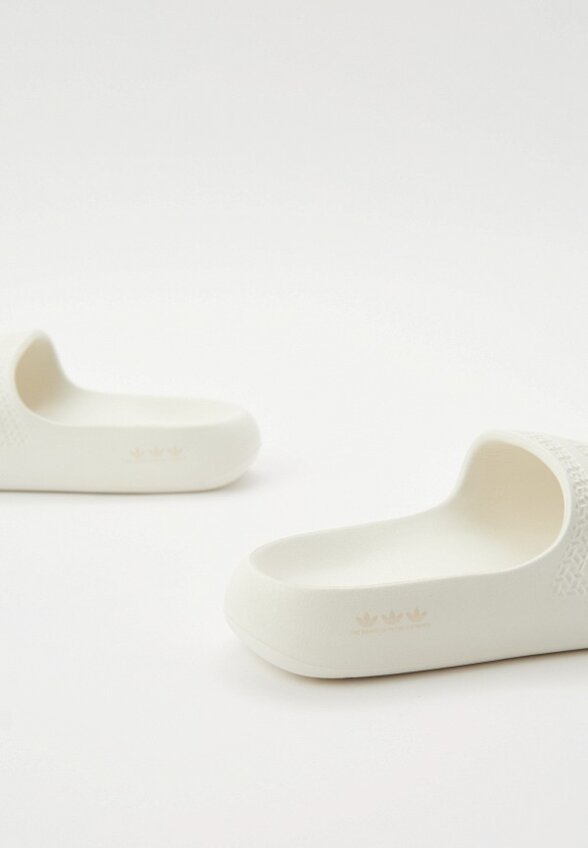 Сланцы adidas Originals